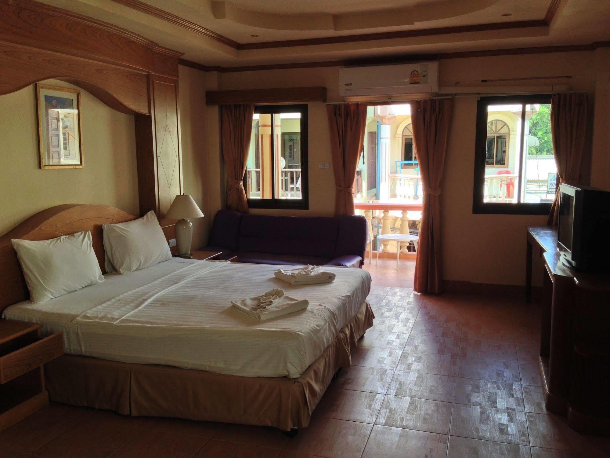 Hotel The House Patong Exterior foto