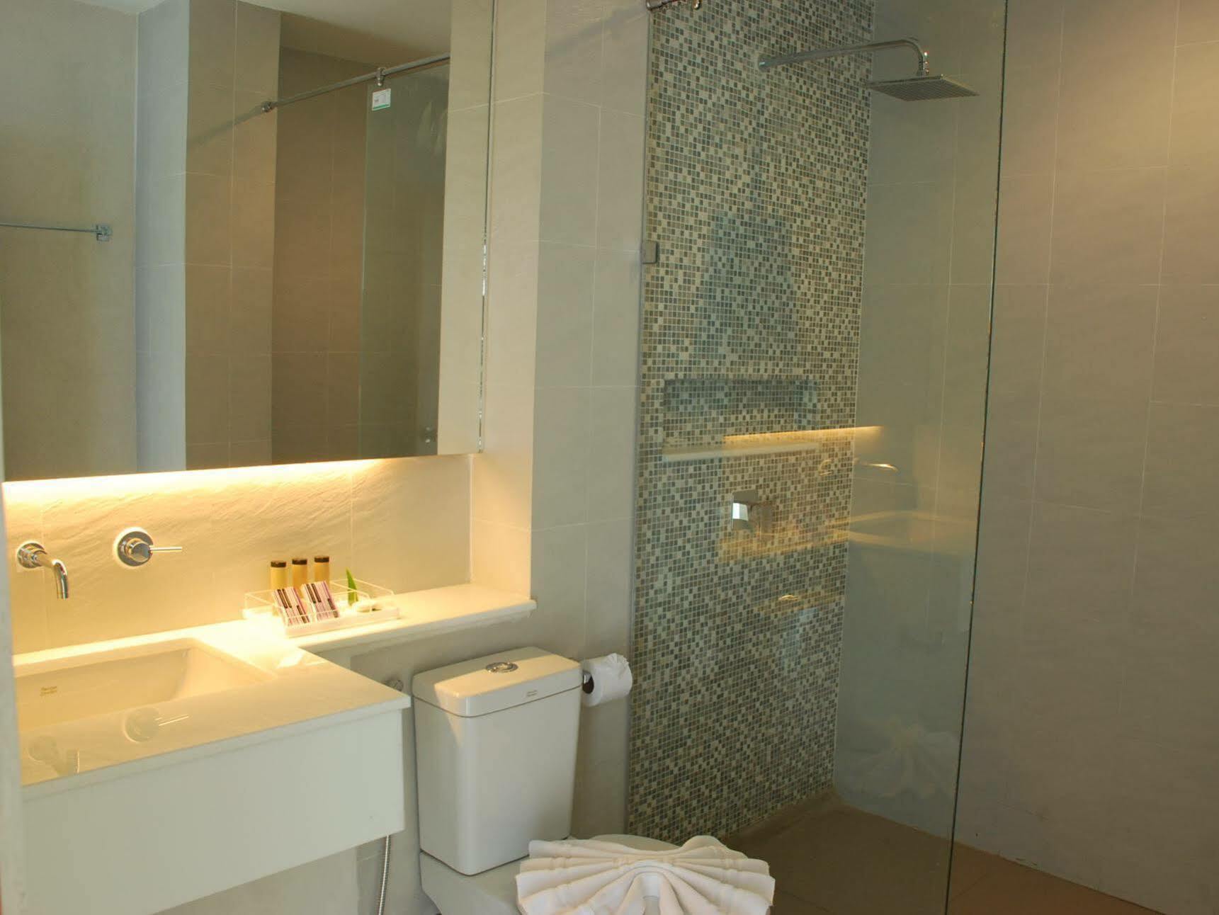 Hotel The House Patong Exterior foto